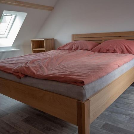 Penzion Mezi řádky Jindřichův Hradec Exterior foto
